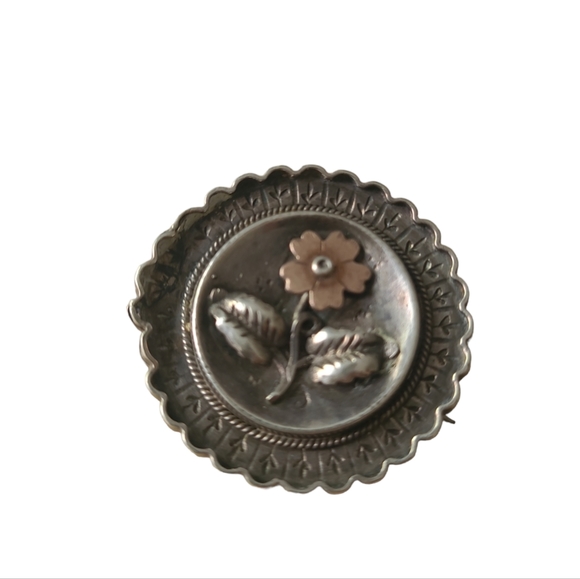Antique Silver and Gold Brooch - Picture 3 of 9